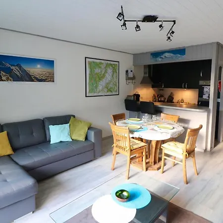 Centre, 51m2, Vue Mt Blanc, 2 à 6 Pers, 2 Balcons Chamonix