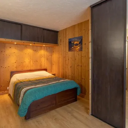 Centre, 51m2, Vue Mt Blanc, 2 A 6 Pers, 2 Balcons Apartment *